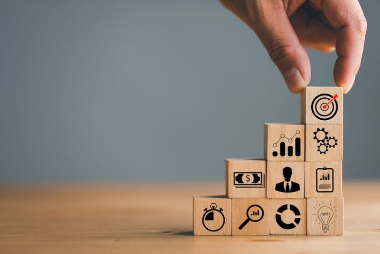 Plan Your Financial Future with These Goals