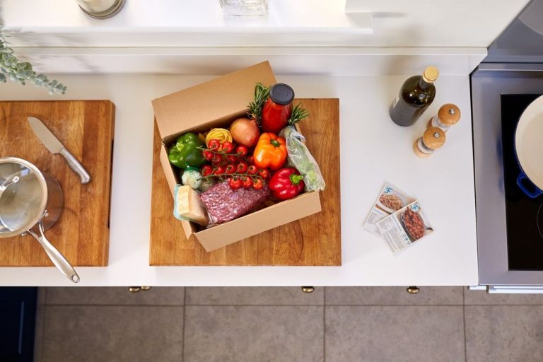 Smart Ways to Cut Costs on Meal Kit Deliveries