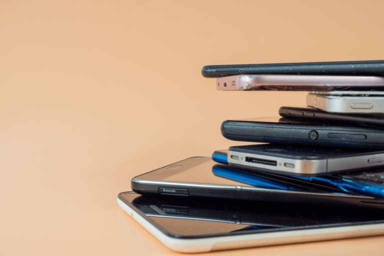 How to Score the Best Deals on New and Used Smartphones